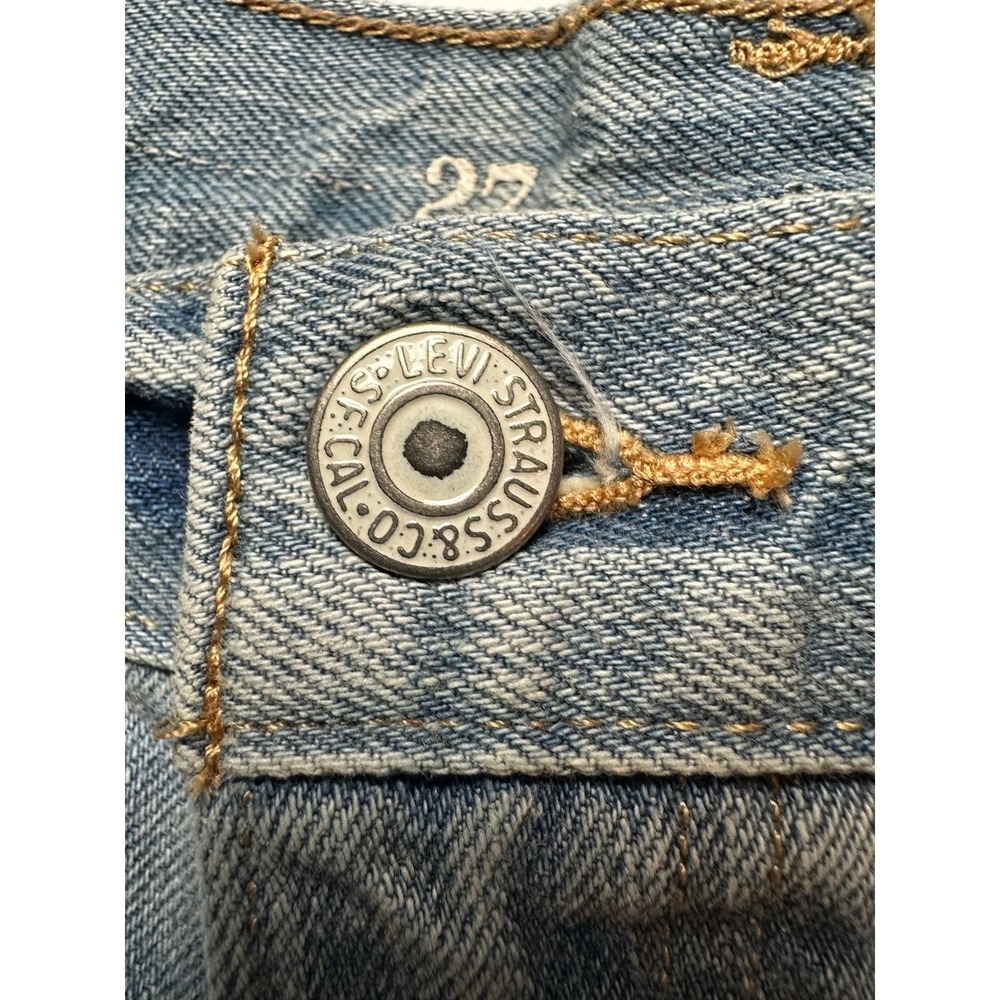 Levi's High Rise Cut Off Shorts Women's 27 Light Wash Raw Hem - Picture 4 of 10